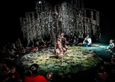 Sous L&rsquo;arbre